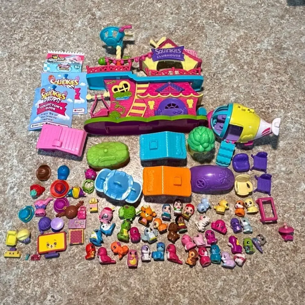 Squinkie Do Drops 80 Piece Lot Mini Figures Helicopter Club House Booklet Toys